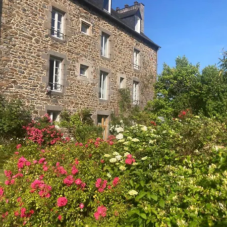 D Hotes Du Moulin A Papier Bed & Breakfast *